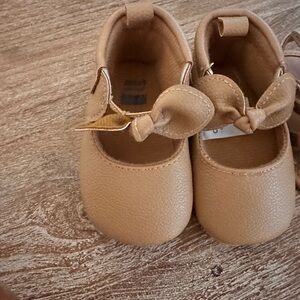 3-6 months shoes - bulk